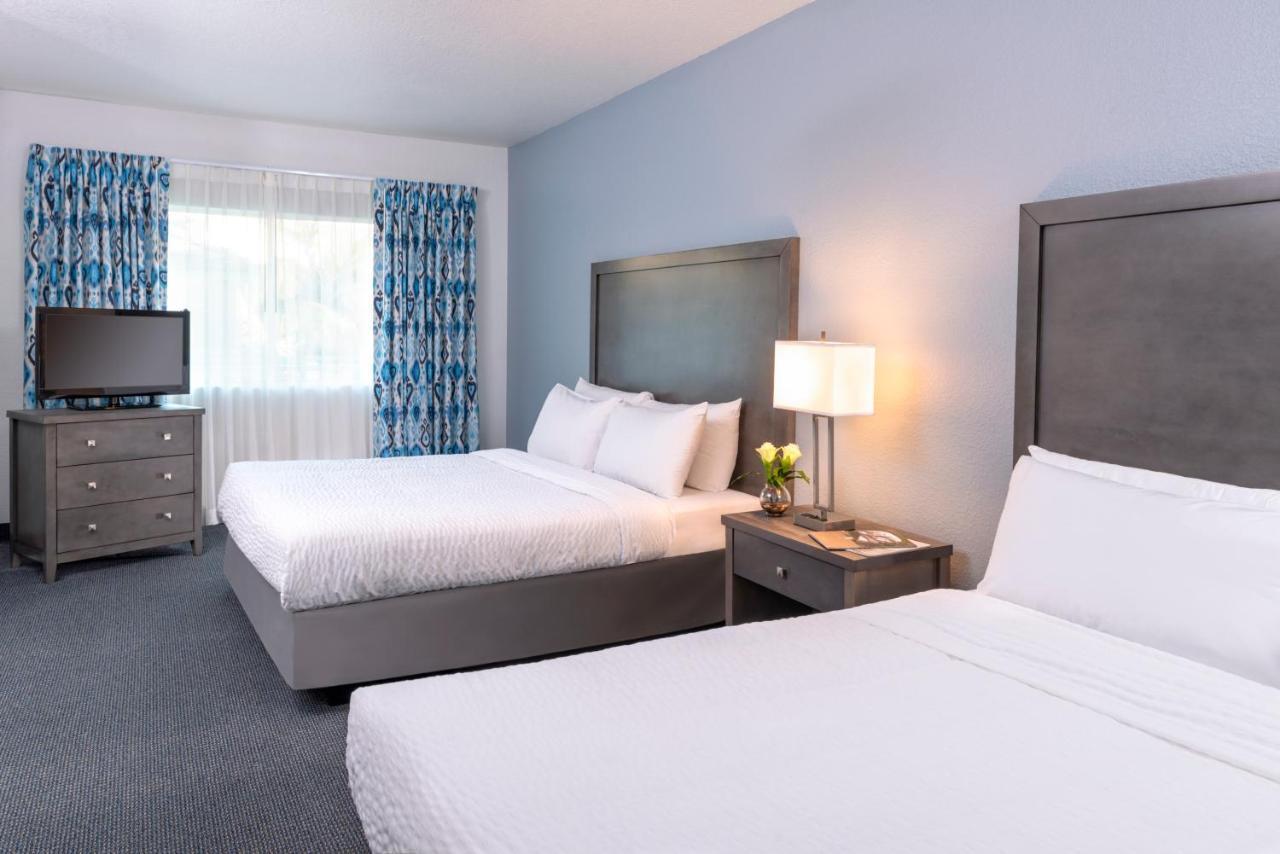 Beachfront Inn And Suites At دانا بوينت المظهر الخارجي الصورة