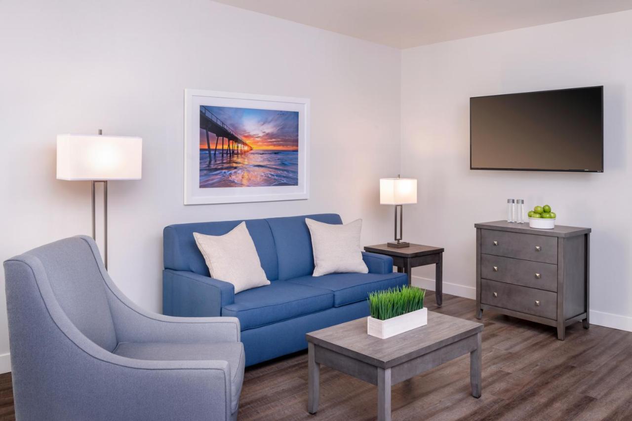 Beachfront Inn And Suites At دانا بوينت المظهر الخارجي الصورة